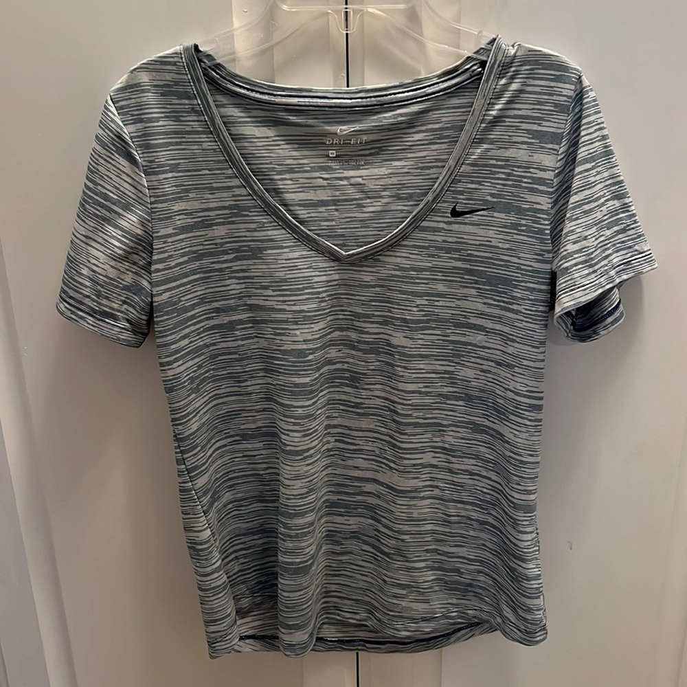 Nike Dri Fit Shirt Size XS